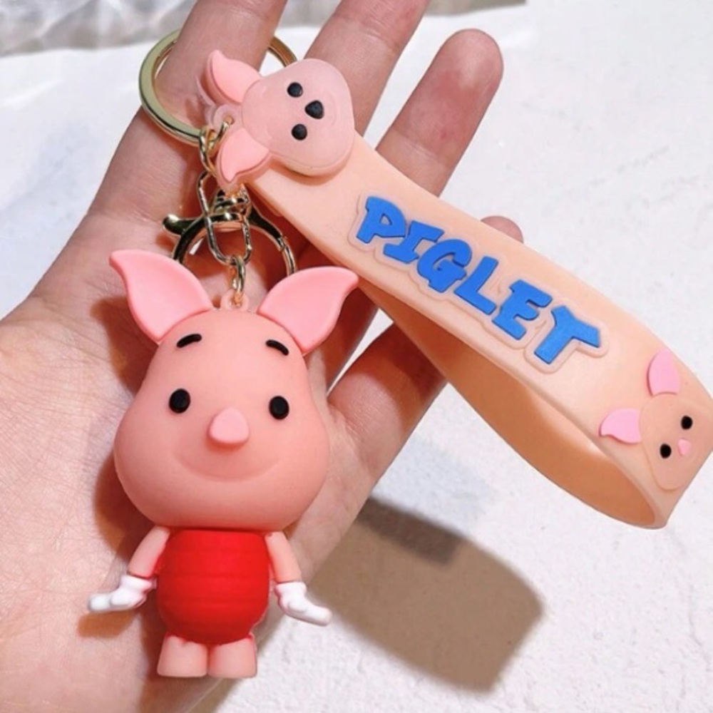 Piglet Disney Keychain/Hang on Book bag/Hang from ur pocket dozens 2 do with it